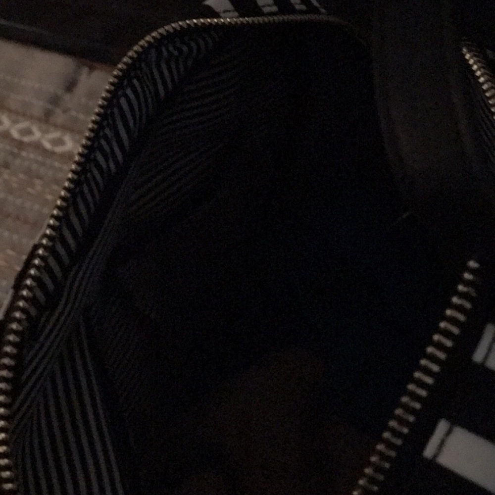 Back pack - Picture 3 of 5